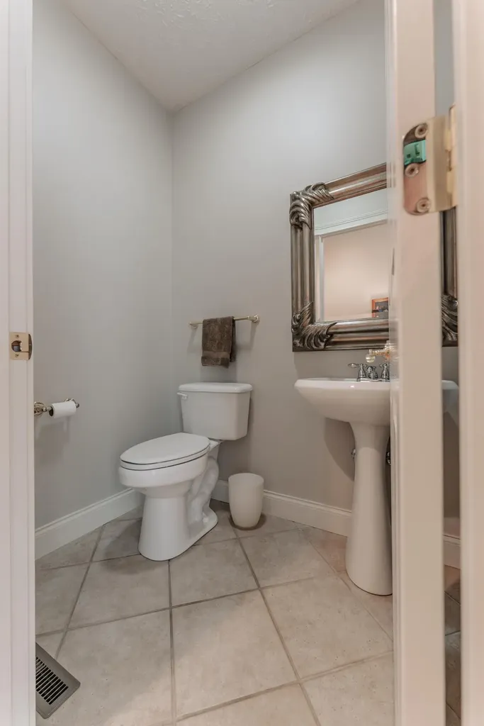 444 Sparks Avenue Jamestown KY 42629