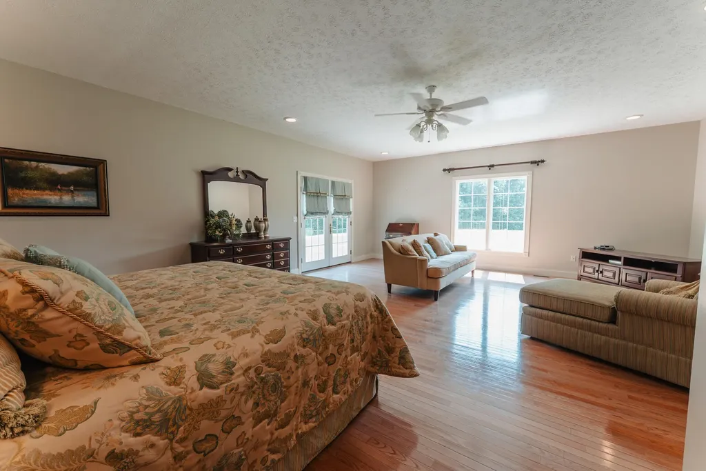 444 Sparks Avenue Jamestown KY 42629