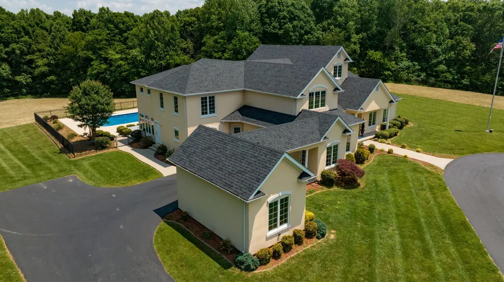 444 Sparks Avenue Jamestown KY 42629
