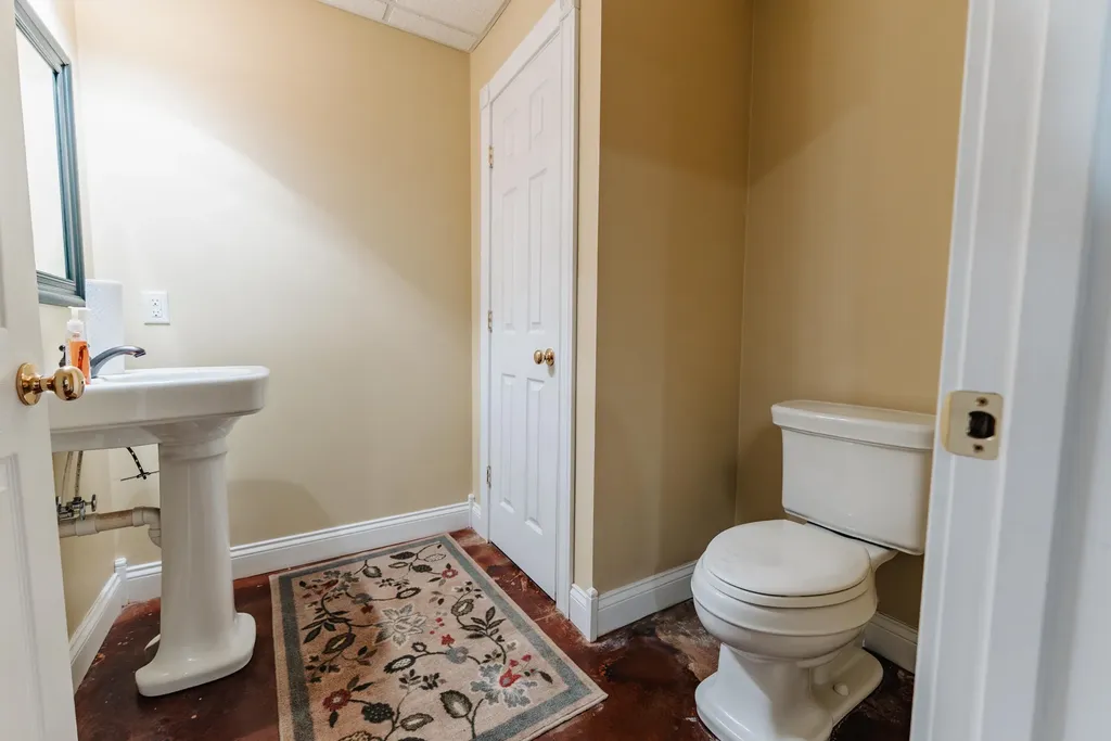 444 Sparks Avenue Jamestown KY 42629