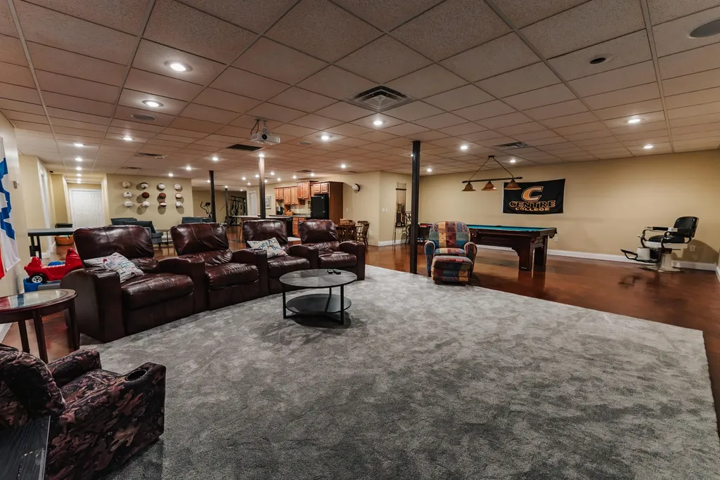 444 Sparks Avenue Jamestown KY 42629