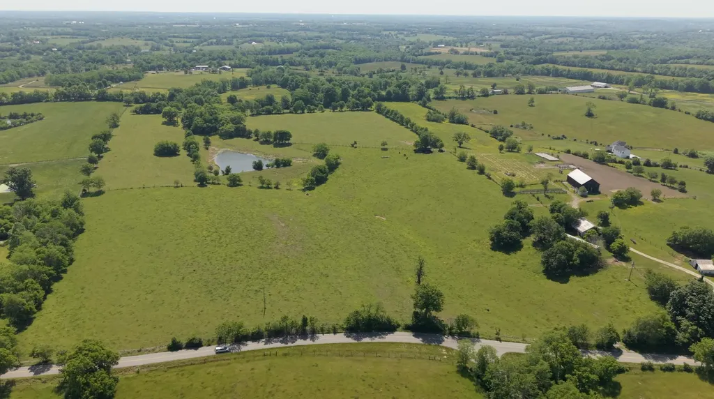 6300 Mccowans Ferry Road Versailles KY 40383