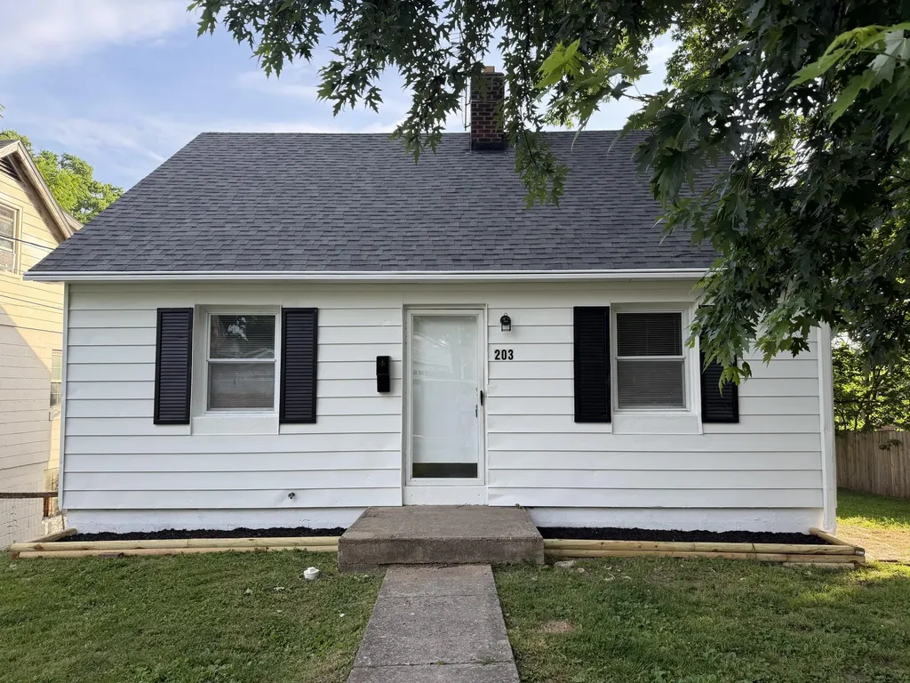203 W Elm Street Nicholasville KY 40356