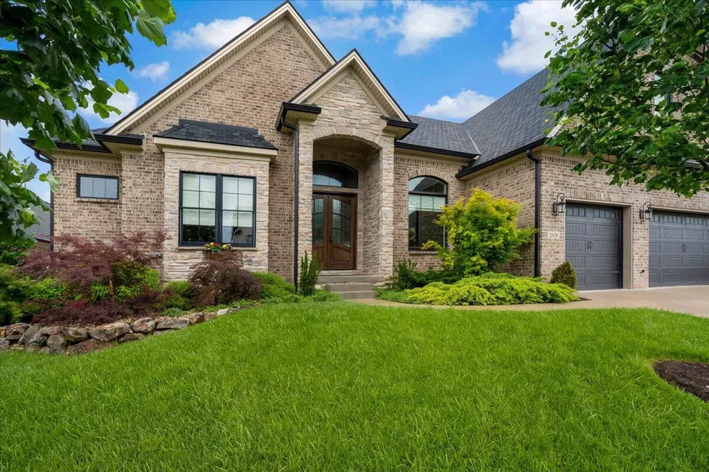 2428 Lorenzo Way Lexington KY 40509