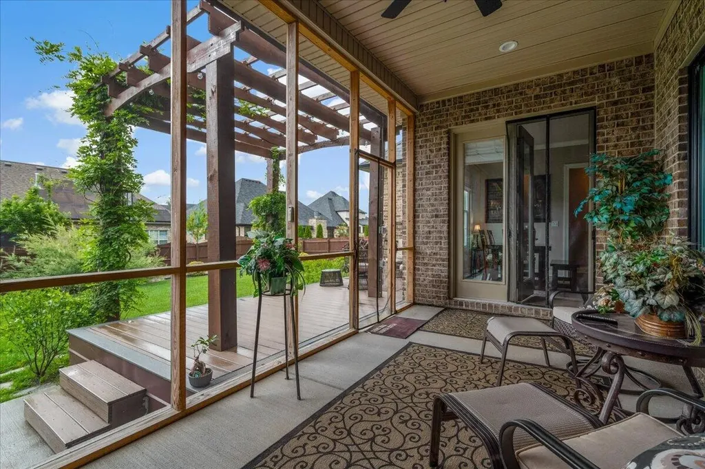 2428 Lorenzo Way Lexington KY 40509
