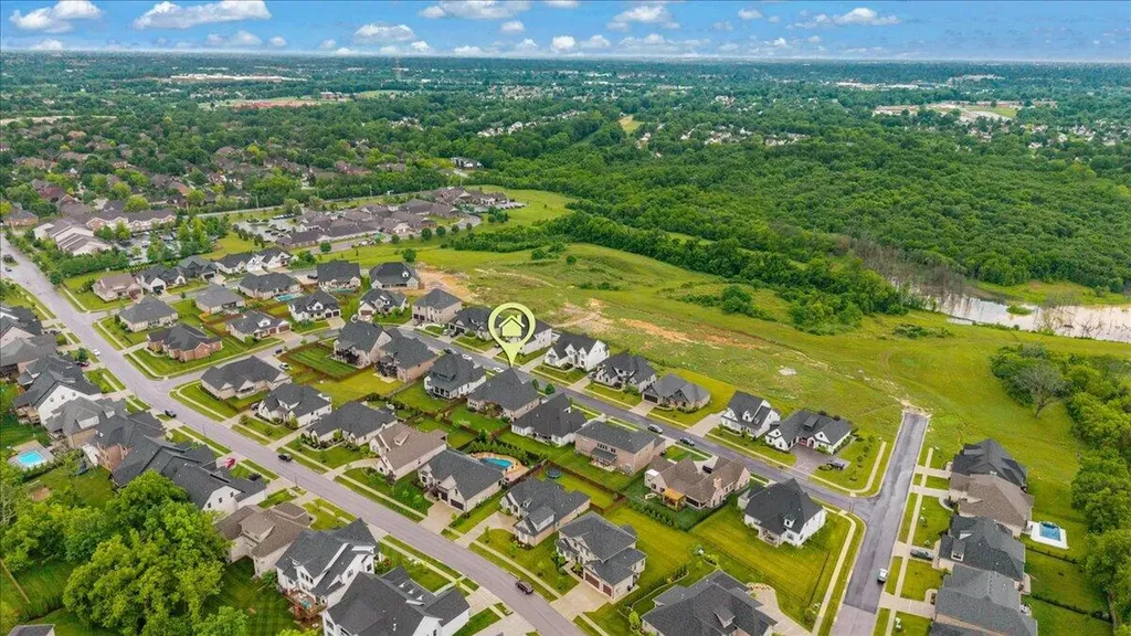 2428 Lorenzo Way Lexington KY 40509