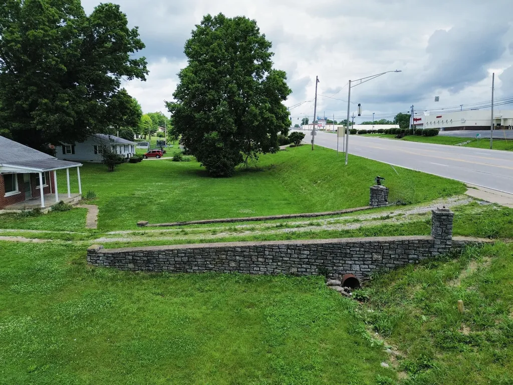 1147 Us-68 Maysville KY 41056