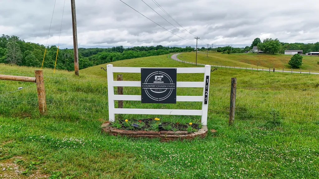 1121A Ashby Road Lawrenceburg KY 40342