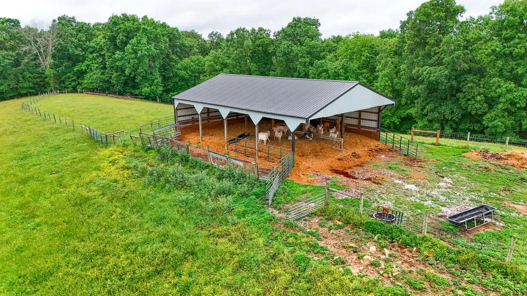 1121A Ashby Road Lawrenceburg KY 40342