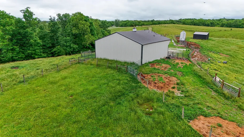 1121A Ashby Road Lawrenceburg KY 40342