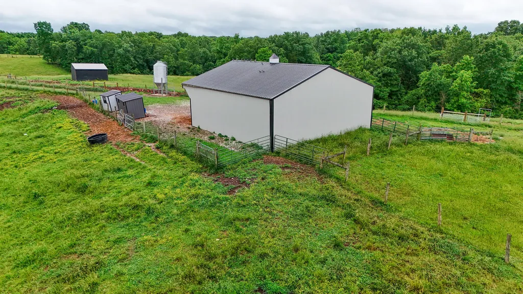 1121A Ashby Road Lawrenceburg KY 40342