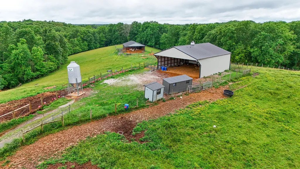 1121A Ashby Road Lawrenceburg KY 40342
