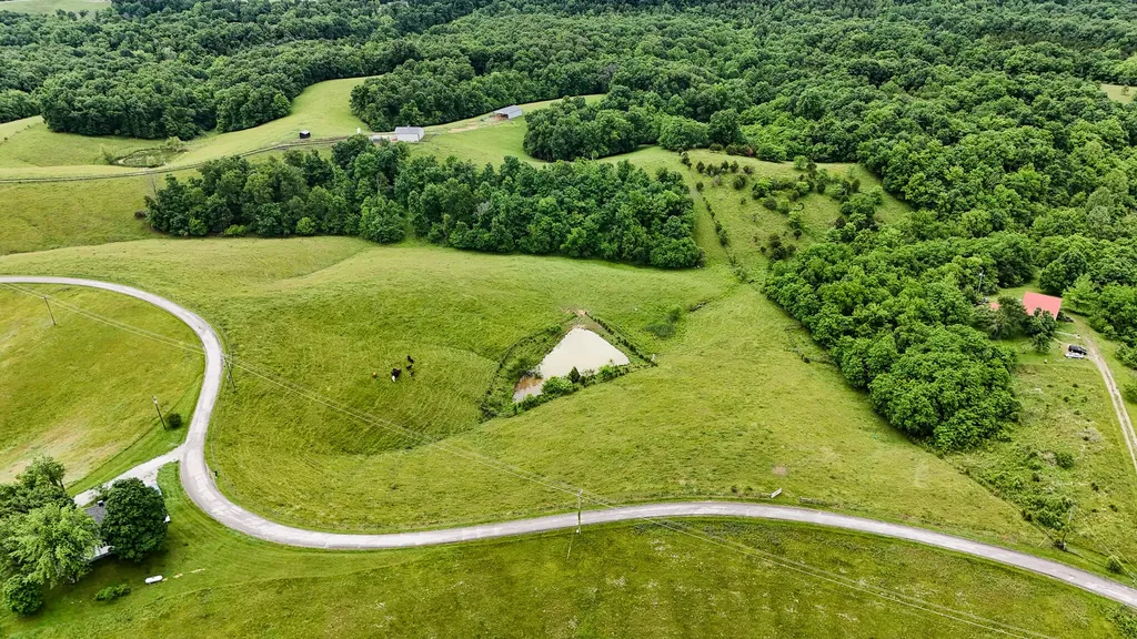 1121A Ashby Road Lawrenceburg KY 40342