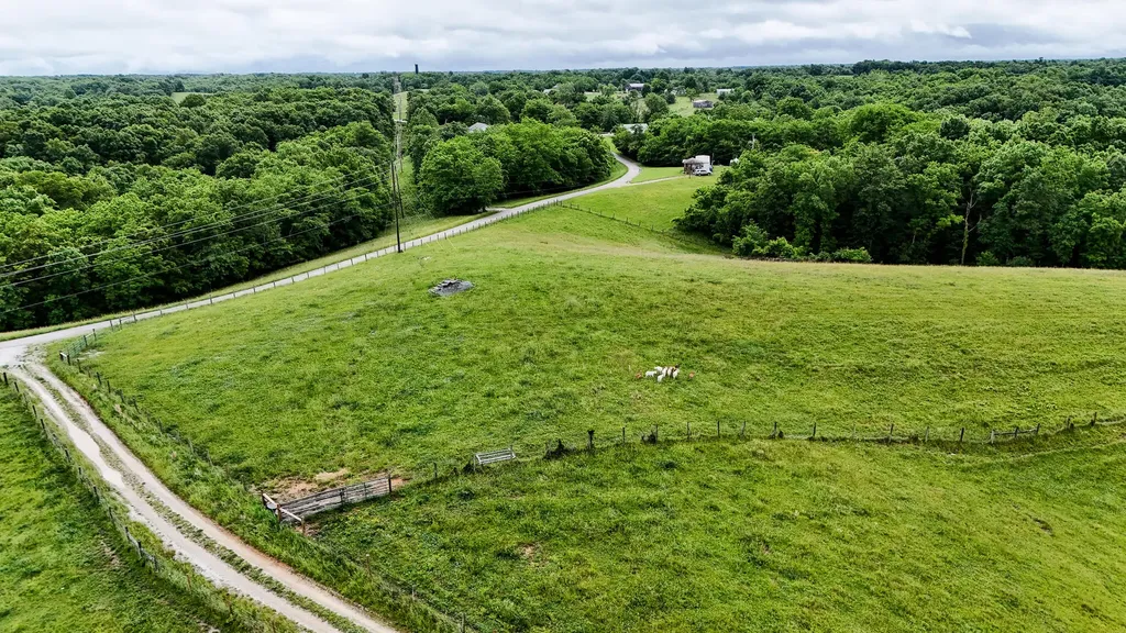 1121A Ashby Road Lawrenceburg KY 40342