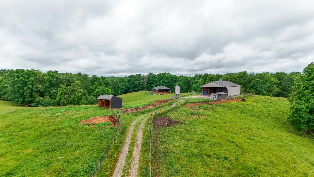 1121A Ashby Road Lawrenceburg KY 40342