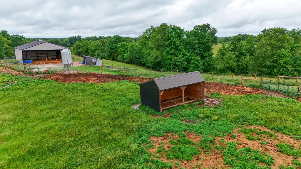 1121A Ashby Road Lawrenceburg KY 40342