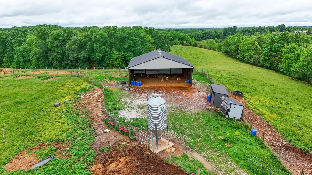 1121A Ashby Road Lawrenceburg KY 40342