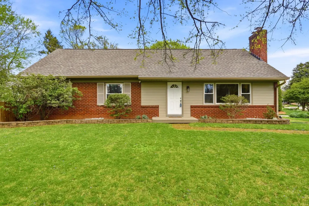 611 Rudy Lane Louisville KY 40207