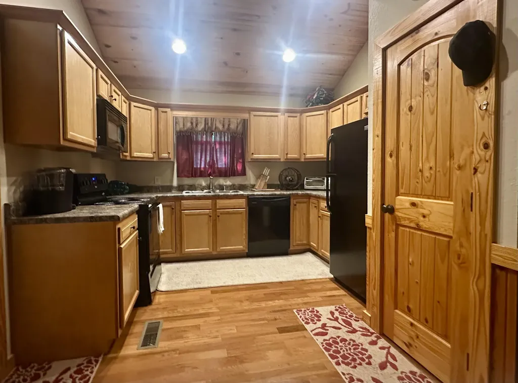 1150 Haynes Knob Road Somerset KY 42501
