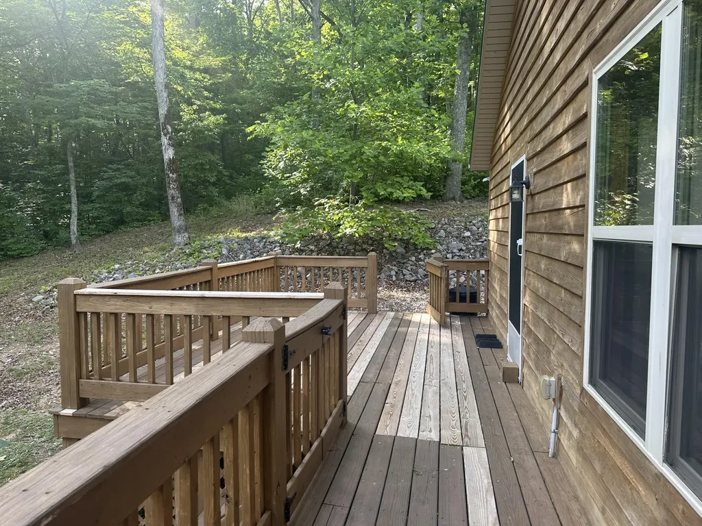 1150 Haynes Knob Road Somerset KY 42501