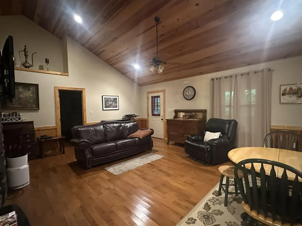 1150 Haynes Knob Road Somerset KY 42501