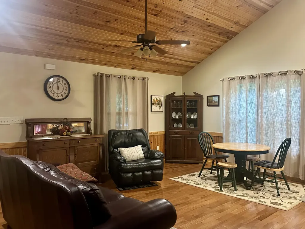 1150 Haynes Knob Road Somerset KY 42501