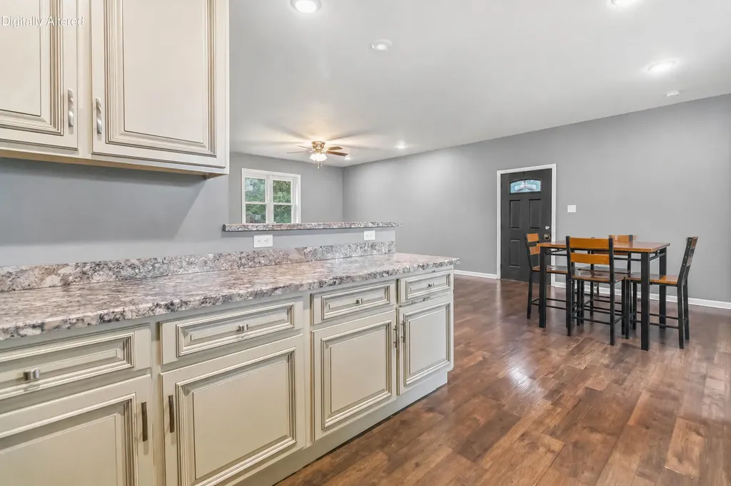 24 Brook Way Waynesburg KY 40489