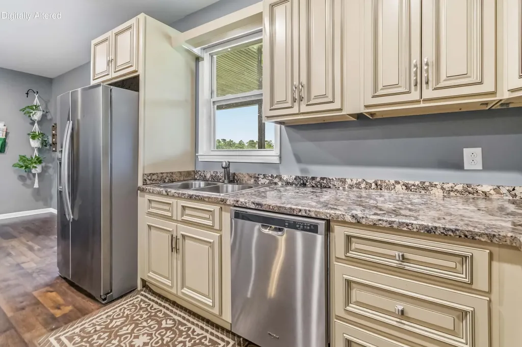 24 Brook Way Waynesburg KY 40489