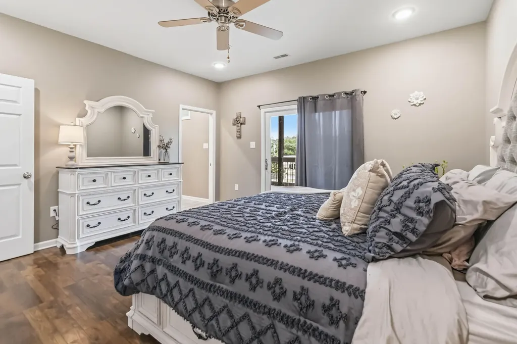 24 Brook Way Waynesburg KY 40489