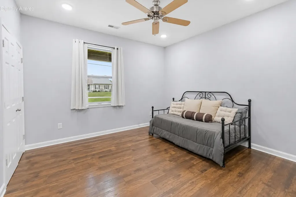 24 Brook Way Waynesburg KY 40489