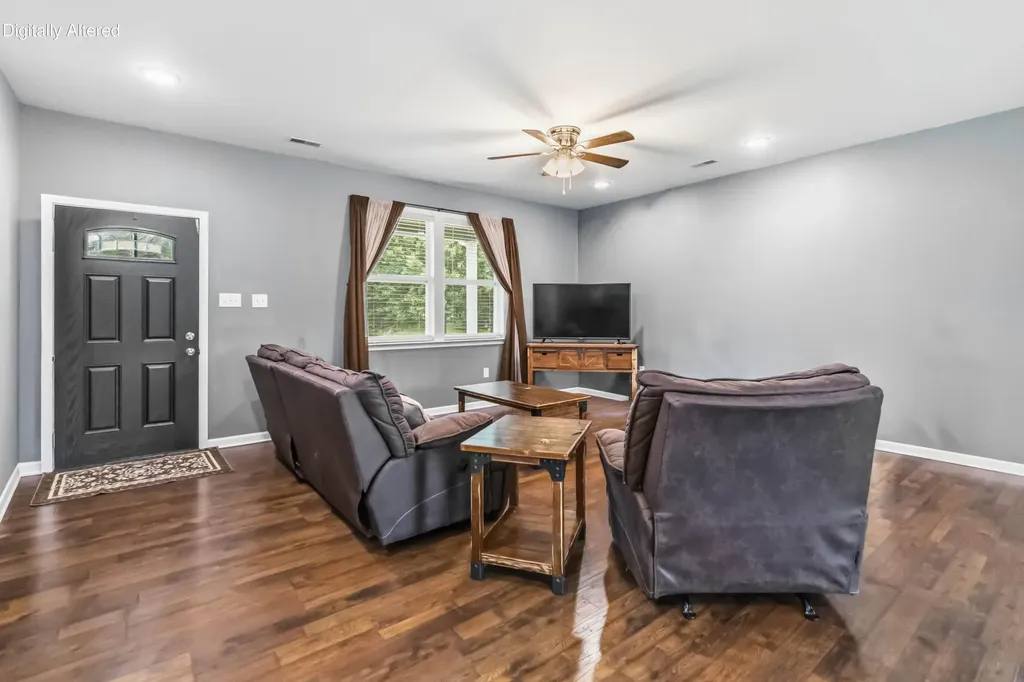 24 Brook Way Waynesburg KY 40489