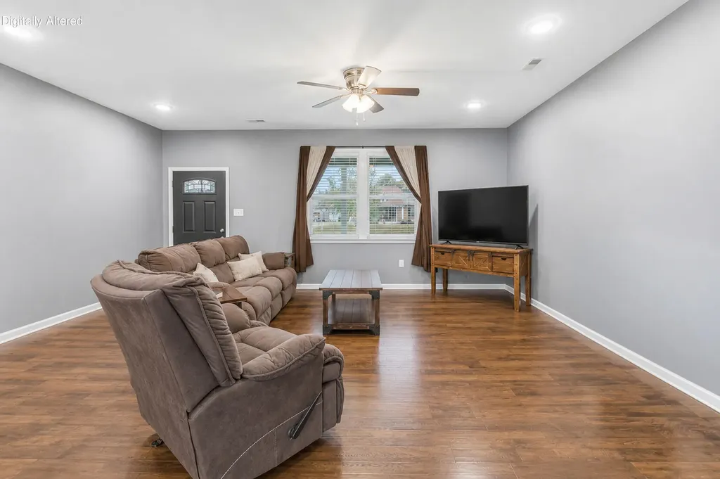 24 Brook Way Waynesburg KY 40489