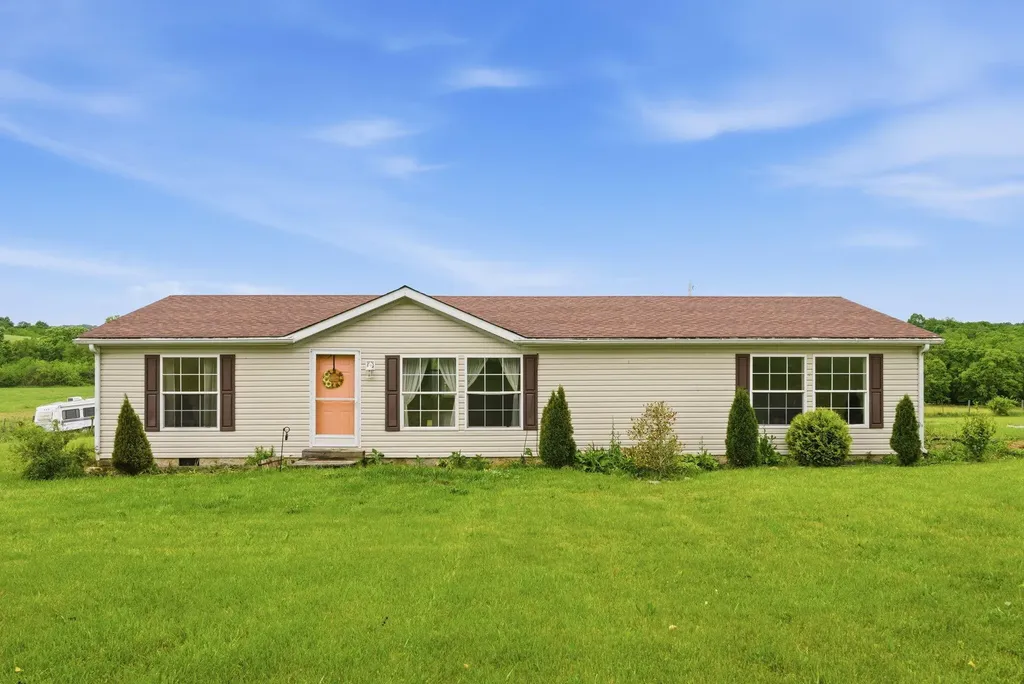2138 W Kentucky 1842 Cynthiana KY 41031