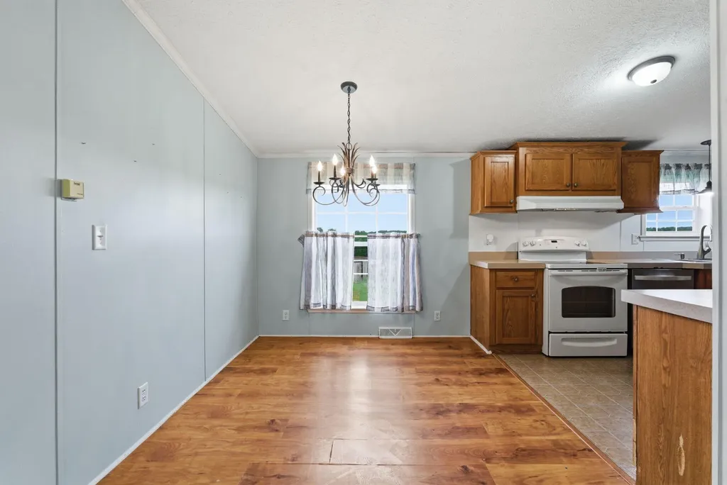 2138 W Kentucky 1842 Cynthiana KY 41031