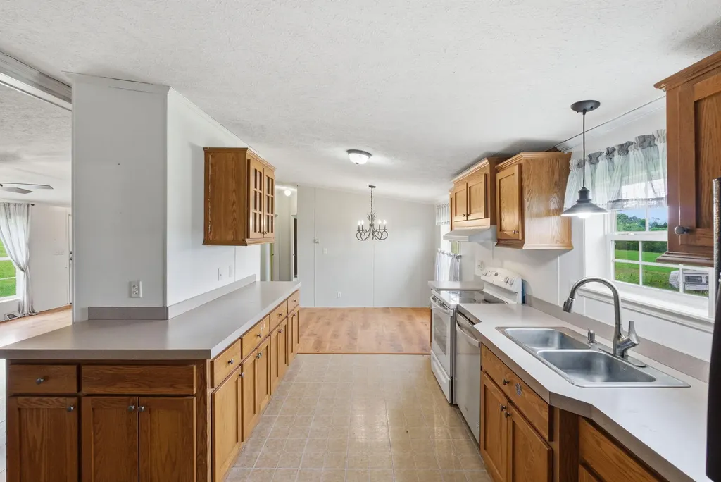 2138 W Kentucky 1842 Cynthiana KY 41031