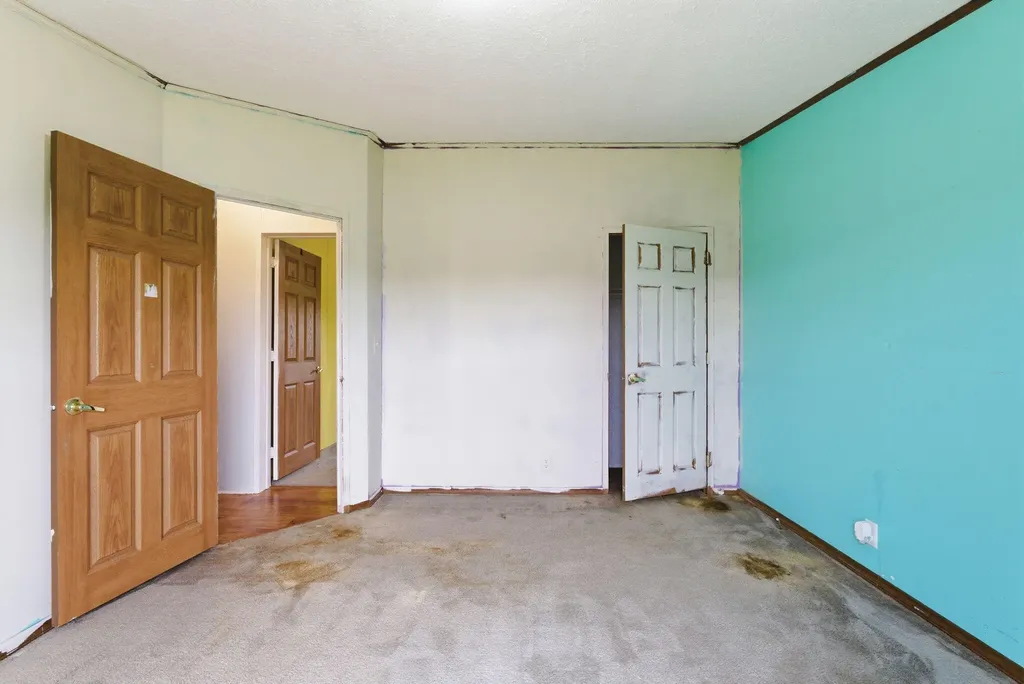 2138 W Kentucky 1842 Cynthiana KY 41031