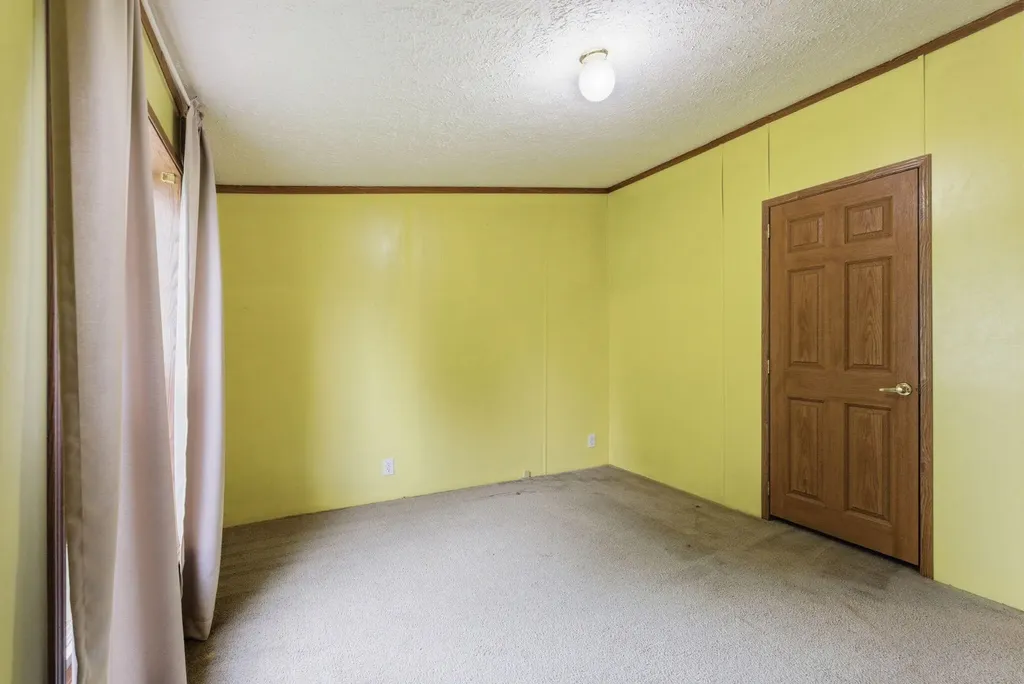 2138 W Kentucky 1842 Cynthiana KY 41031