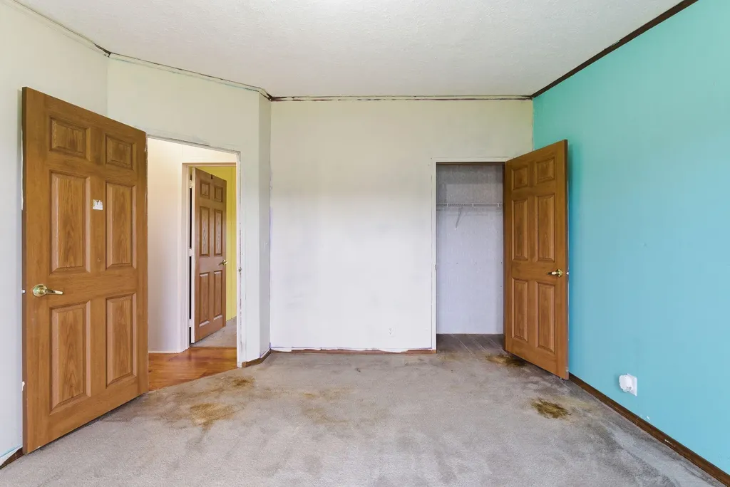 2138 W Kentucky 1842 Cynthiana KY 41031