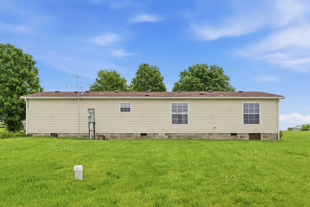2138 W Kentucky 1842 Cynthiana KY 41031