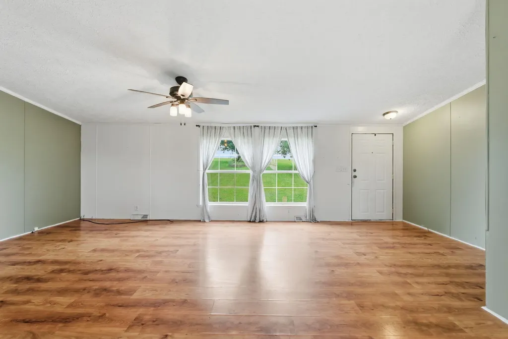2138 W Kentucky 1842 Cynthiana KY 41031