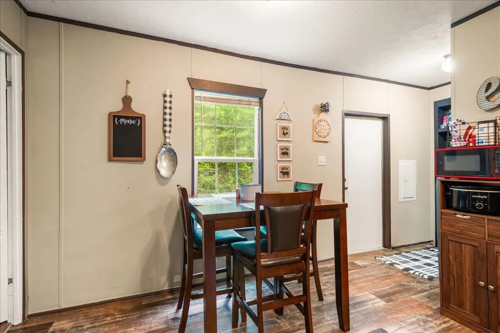 1380 State Highway 472 Manchester KY 40962