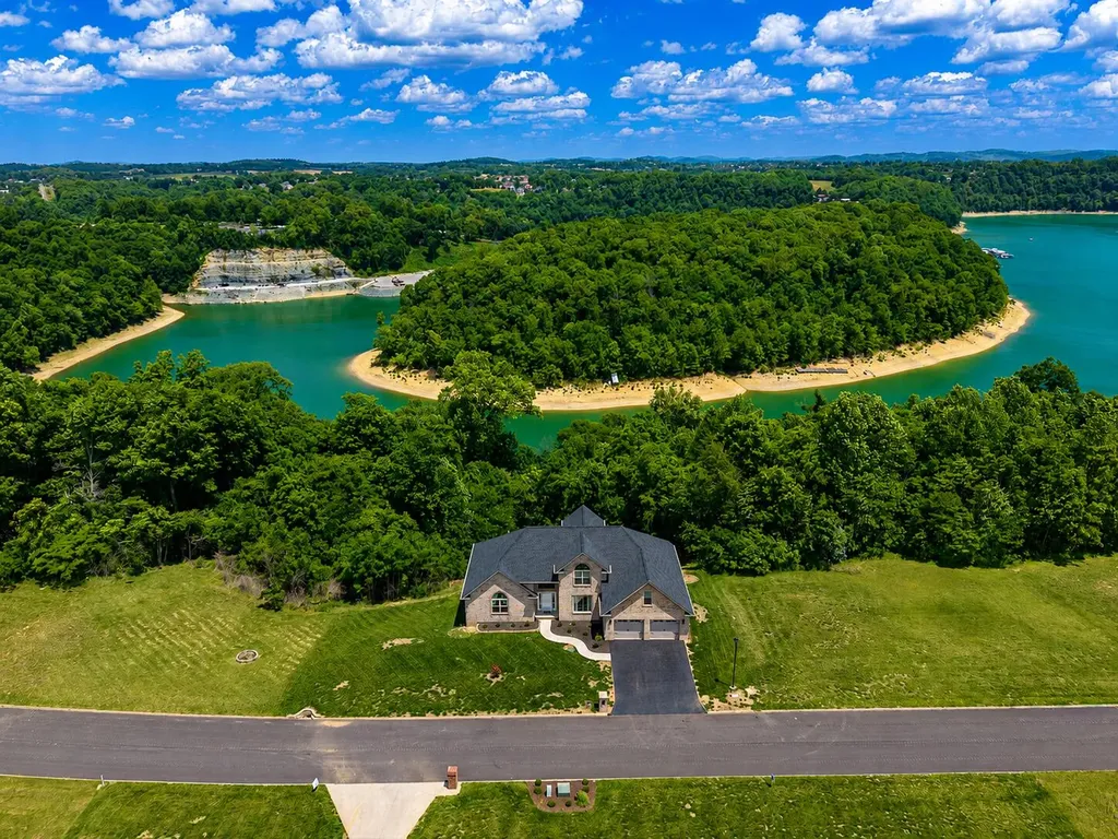 602 Knoll Lane Nancy KY 42544