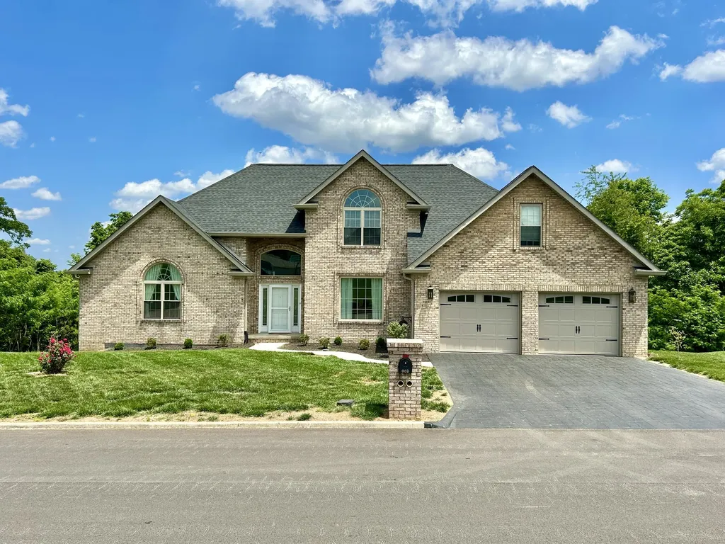 602 Knoll Lane Nancy KY 42544