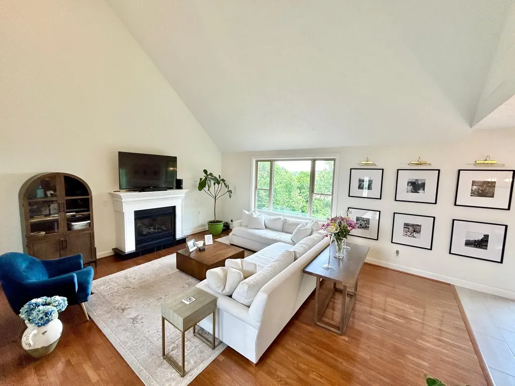 602 Knoll Lane Nancy KY 42544
