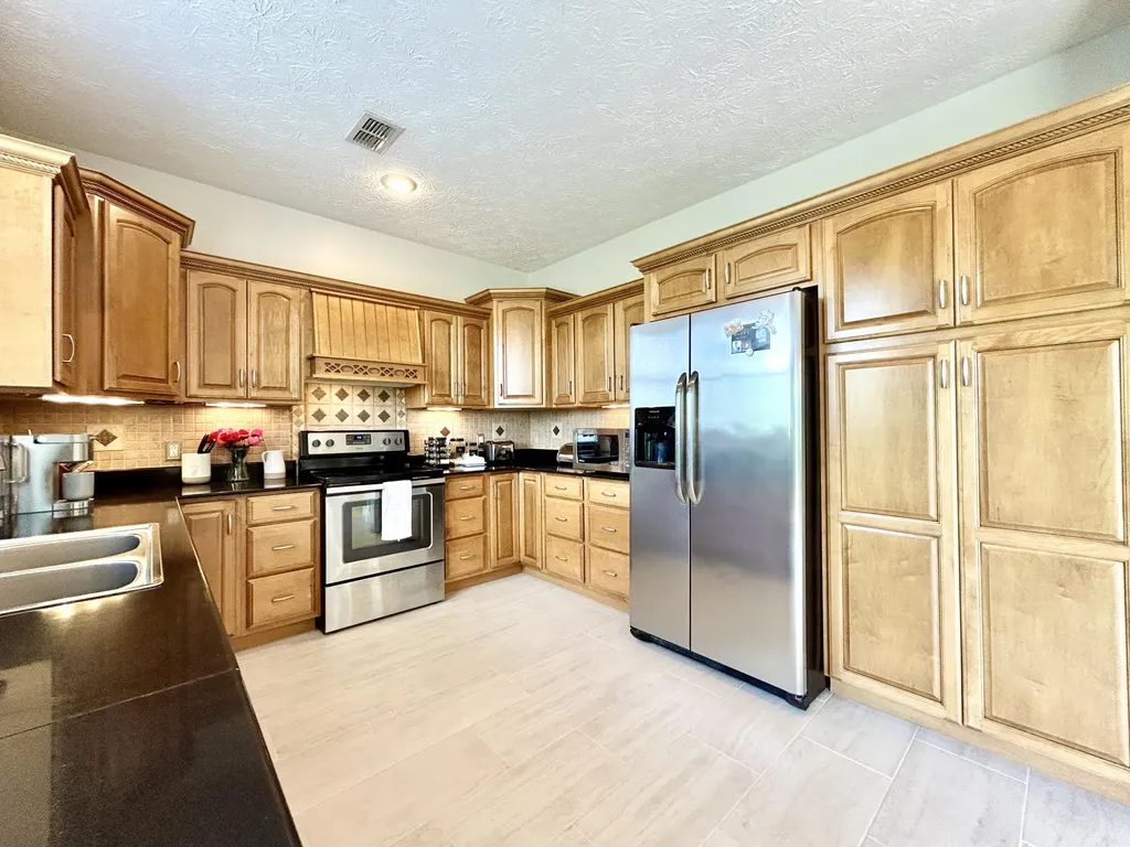 602 Knoll Lane Nancy KY 42544