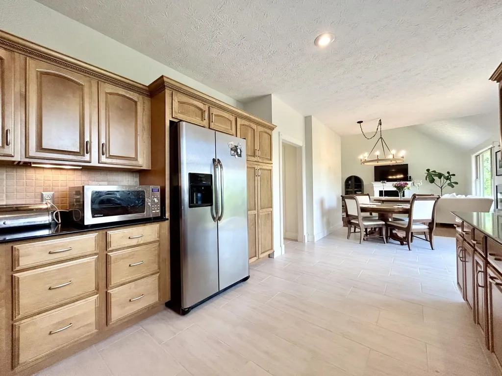 602 Knoll Lane Nancy KY 42544