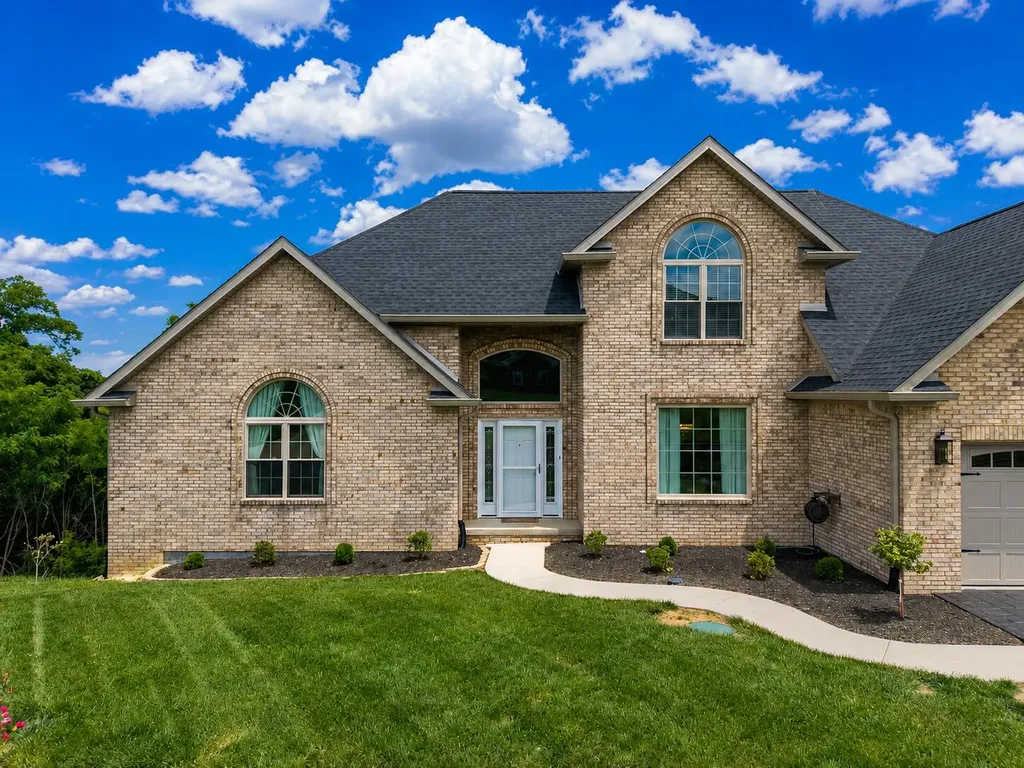 602 Knoll Lane Nancy KY 42544