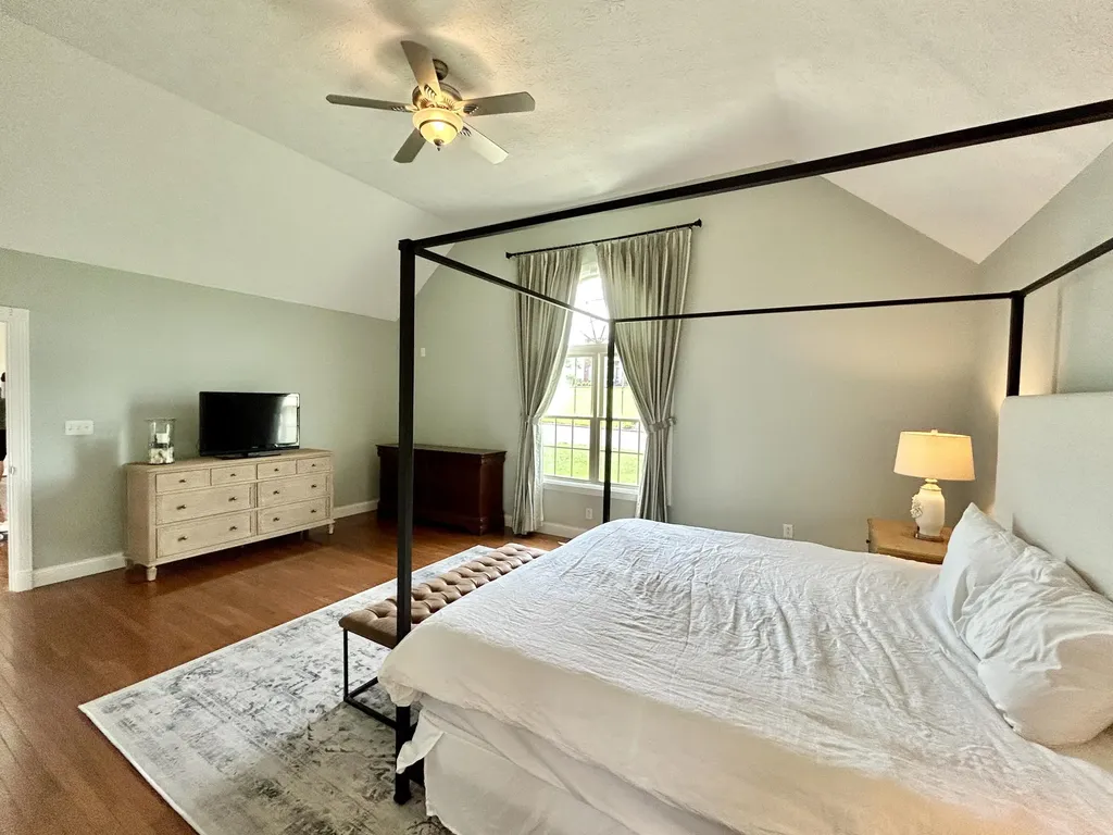602 Knoll Lane Nancy KY 42544