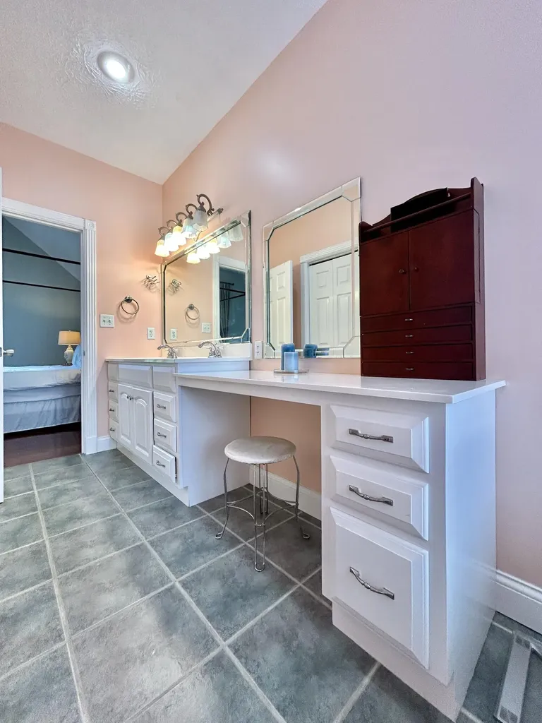 602 Knoll Lane Nancy KY 42544