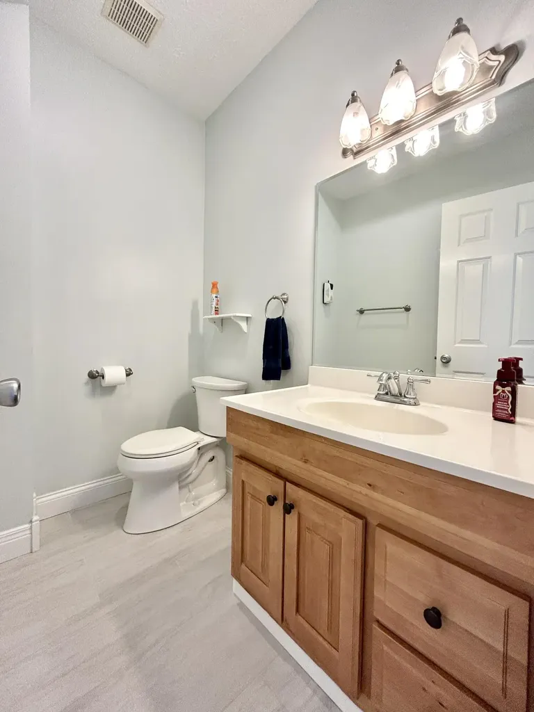 602 Knoll Lane Nancy KY 42544